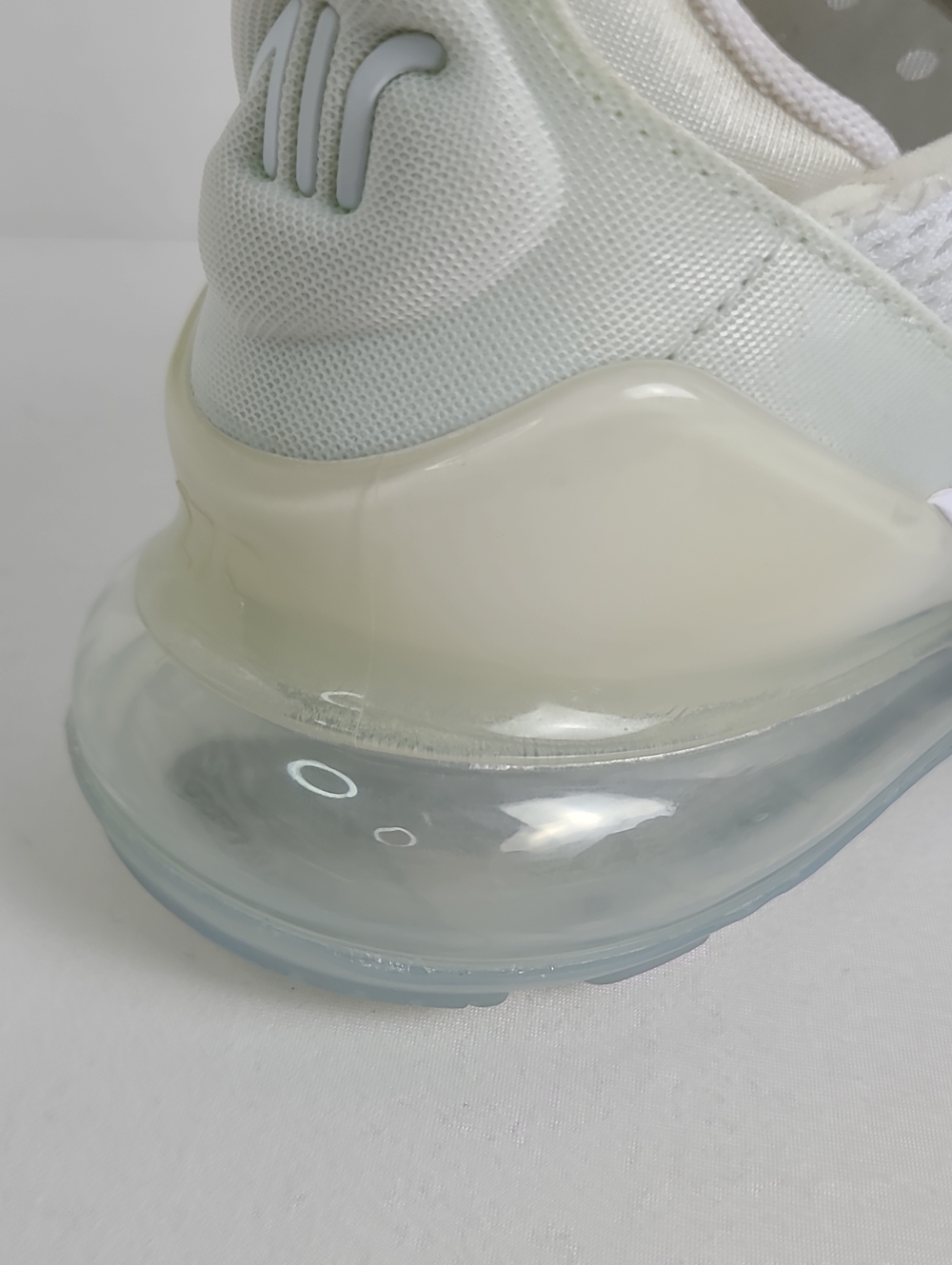 Nike Air 270 Air Max Tennis Shoes Sneakers All White Size 6.5Y - Picture 7 of 15